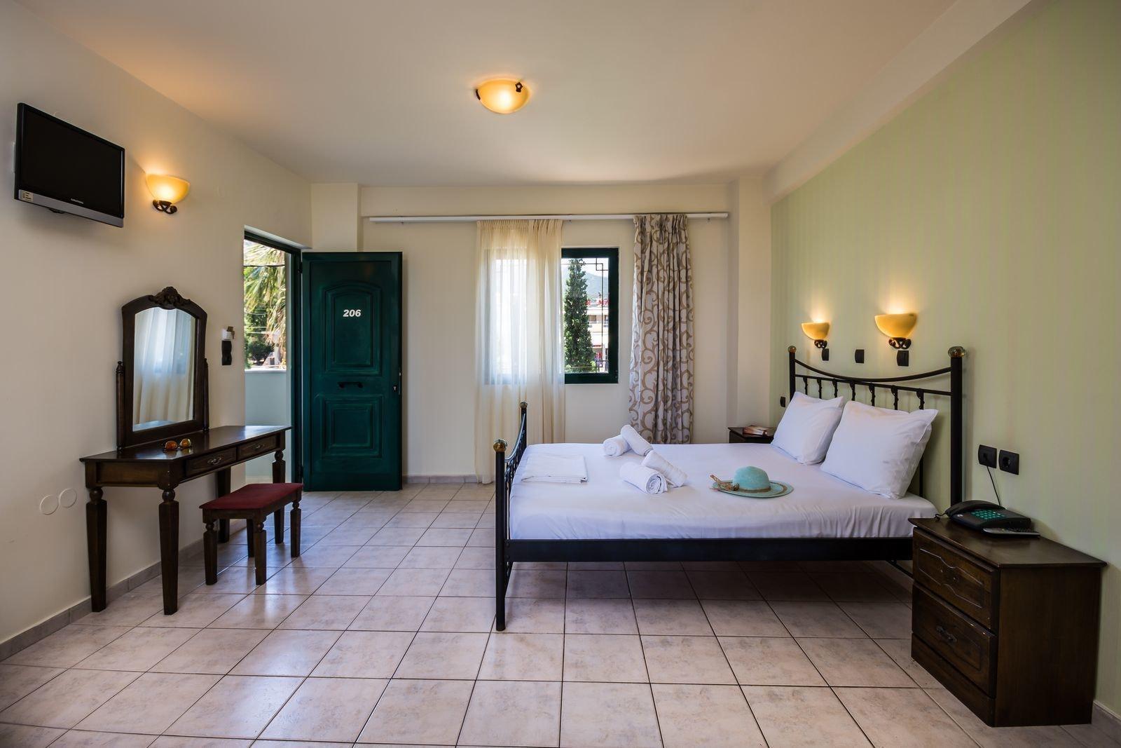 Dias Hotel & Apts Stalida Exterior photo
